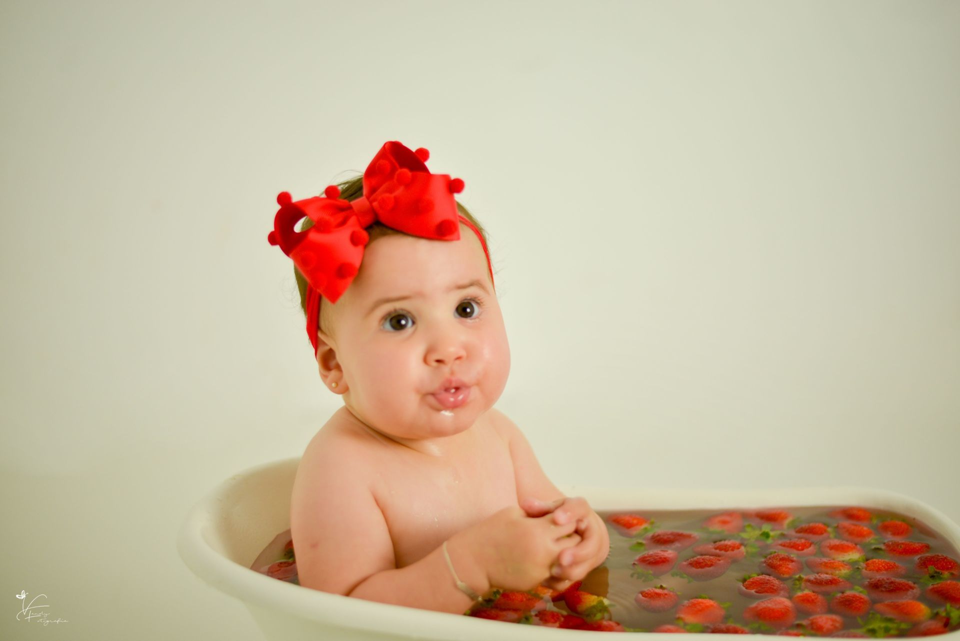 Foto Sessão de Morango da Alice - Imagem 3