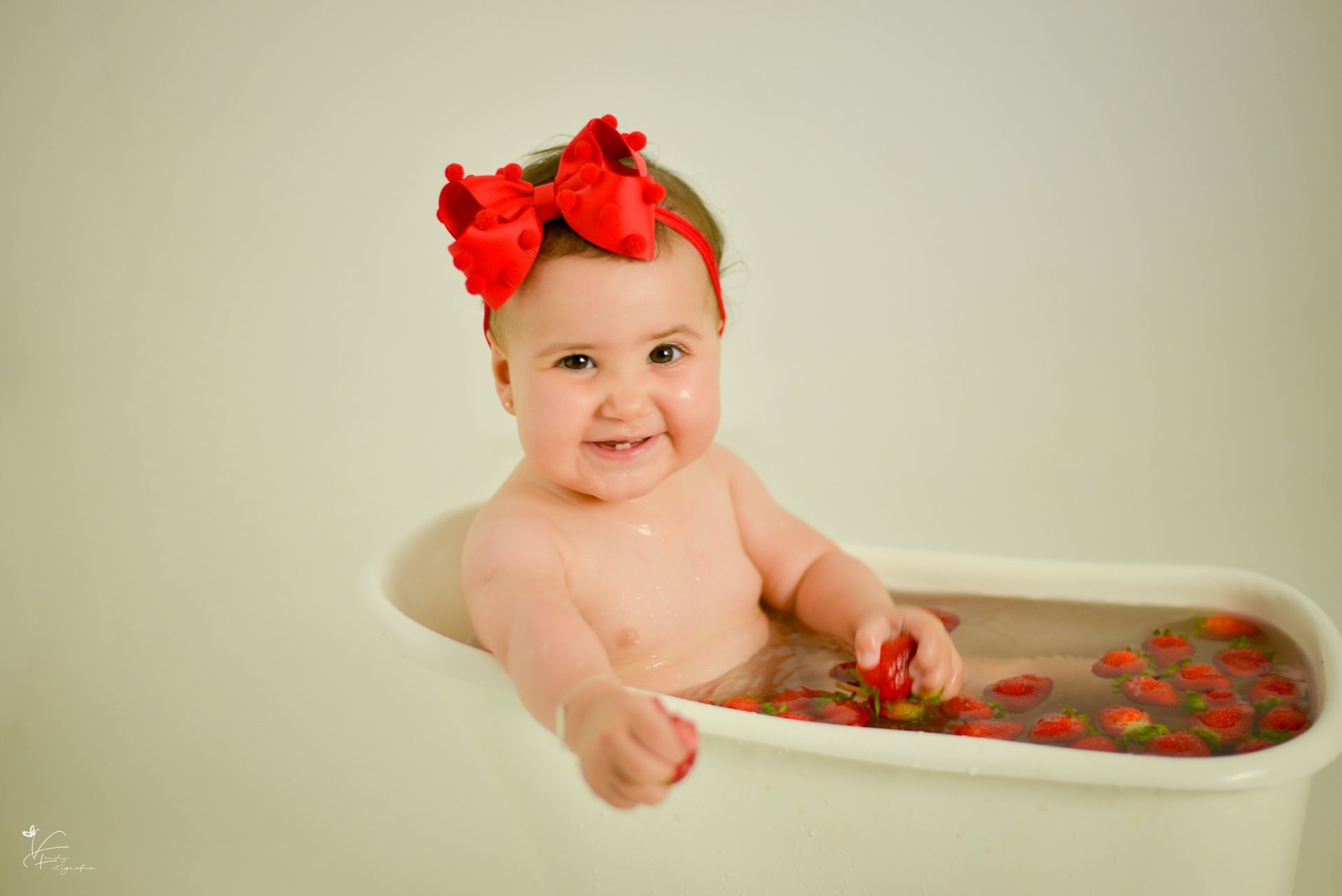 Foto Sessão de Morango da Alice - Imagem 6